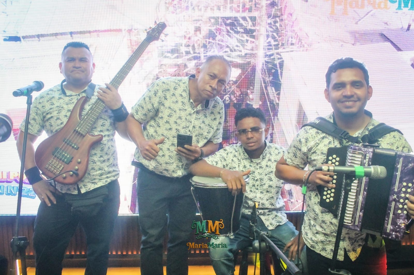 Acordeonista de Vallenato Bogotá Live en presentación en vivo