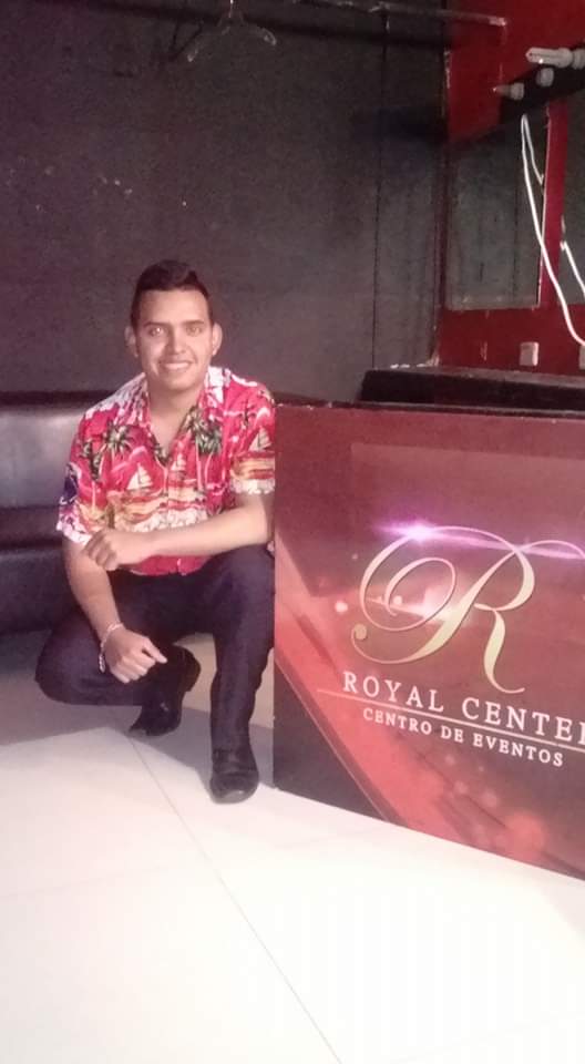 Vallenato Bogotá Live en un evento nocturno